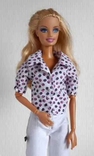 Gestippelde blouse voor modepoppen van 29 cm