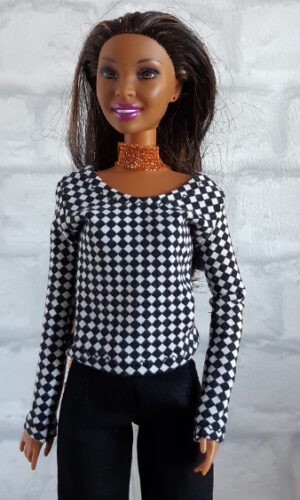 Geblokt shirt zwart wit voor modepop van 29 cm