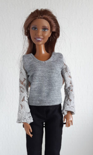 Grijs shirt met kanten mouwen voor dames modepoppen van 29 cm