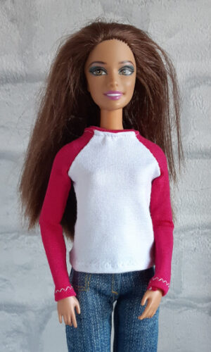 Longsleeve raglan roze en wit voor modepop van 29 cm