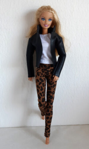 Leren jasje en tregging panterprint voor modepopjes van 29 cm