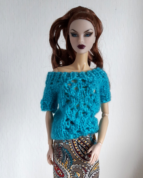 Ajourtruitje voor modepoppen zoals Fashion Royalty, Fleur, Barbie, Sindy ed