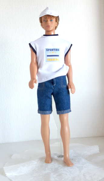 Mouwloos shirt en korte spijkerbroek voor modepop van 30 cm