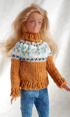 Noorse trui oker blauw voor barbiepop